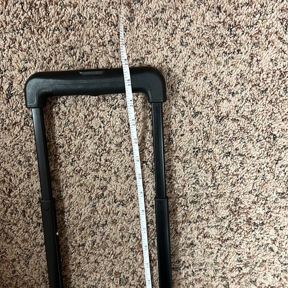 Briggs and Riley - Picture 5 of 16